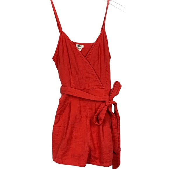 NWT Billabong Rad Red Linger On Romper V-Neck - Picture 3 of 14